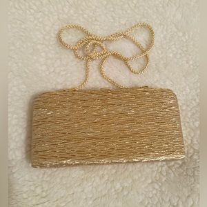 KATE LANDRY CLUTCH